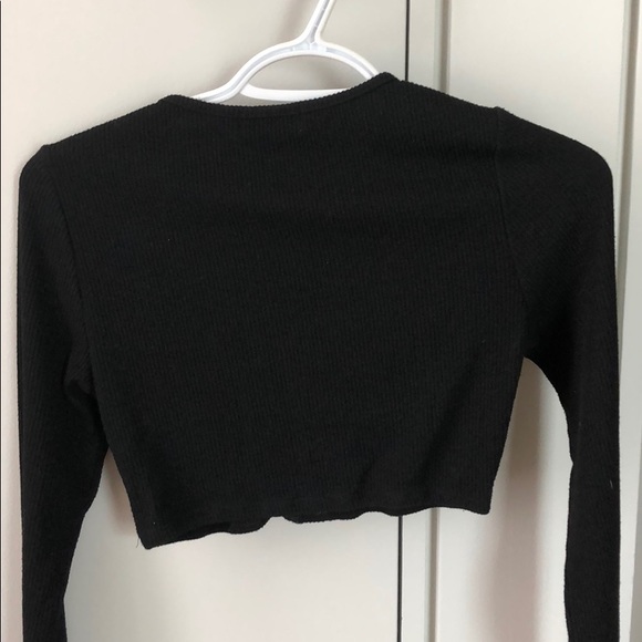 Black button up crop top - Picture 2 of 2